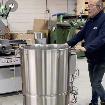 Lantbruk Effektiv kalvuppfödning Izy feeder Izy washer